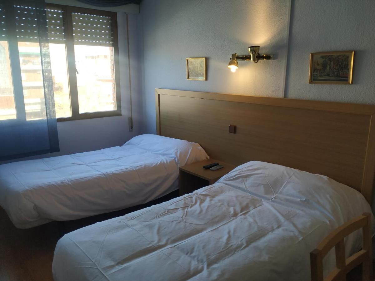 Hostal Agripino Y Restaurante Asiatico Mora Eksteriør bilde